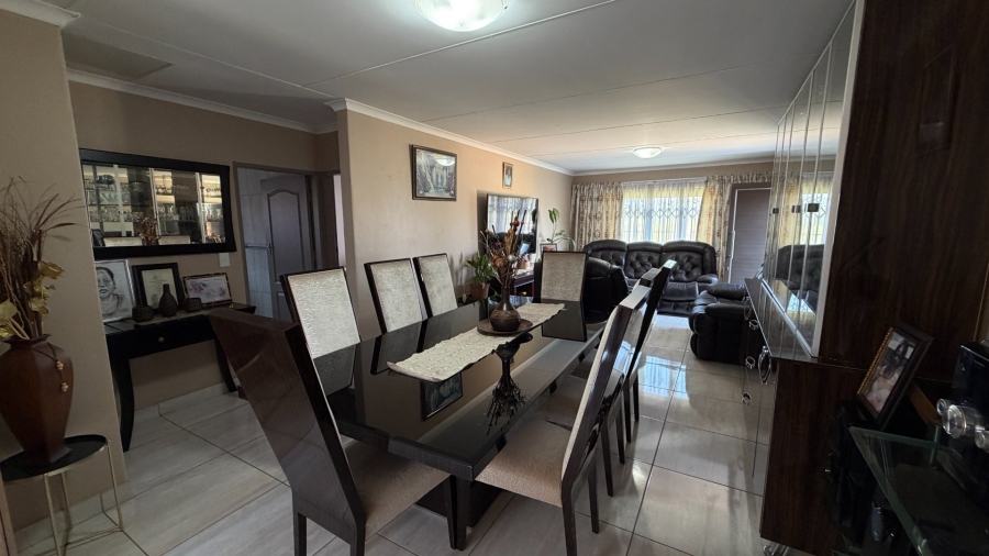  Bedroom Property for Sale in Ellaton North West